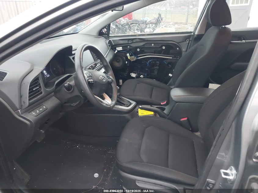 VIN KMHD84LFXKU779593 2019 HYUNDAI ELANTRA SEL