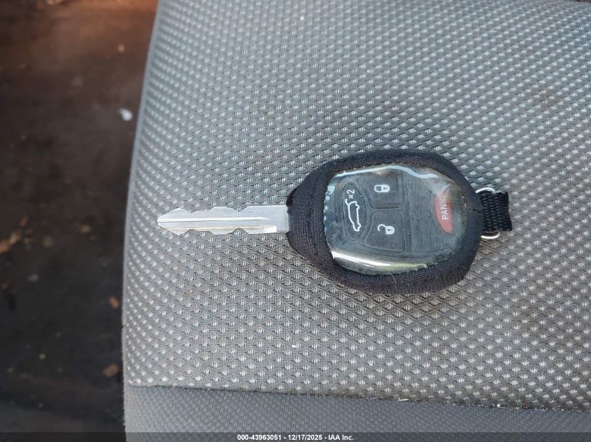 2005 Chrysler Pacifica VIN: 2C4GM48L55R598687 Lot: 43963051