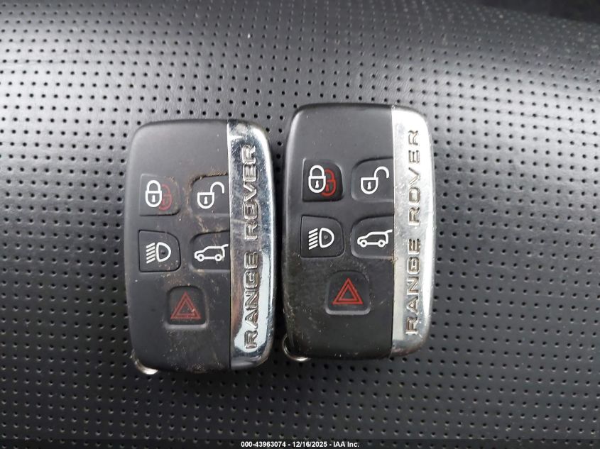 2017 Land Rover Discovery Hse VIN: SALRRBBV2HA023022 Lot: 43963074