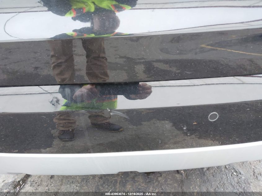 2017 Land Rover Discovery Hse VIN: SALRRBBV2HA023022 Lot: 43963074