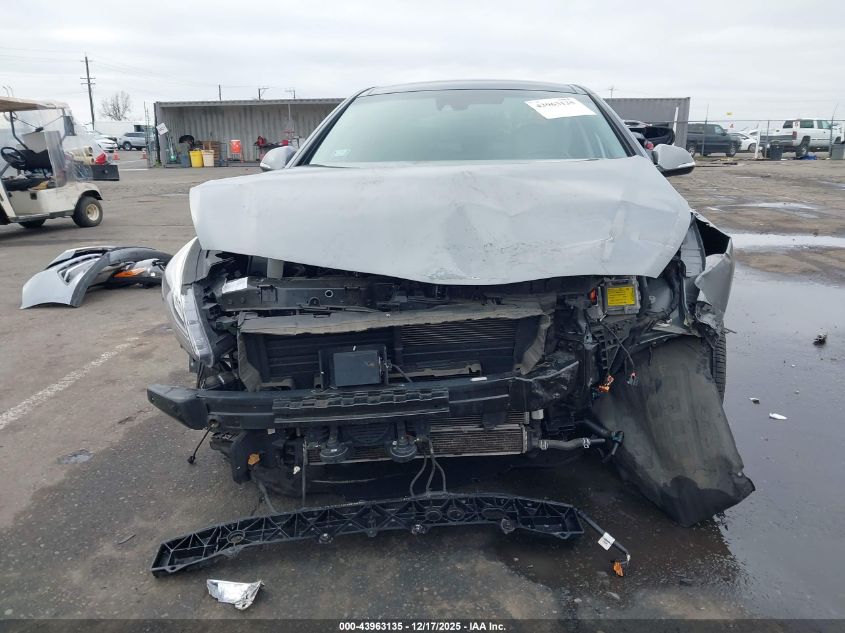 2017 Hyundai Sonata Hybrid Limited VIN: KMHE34L38HA067179 Lot: 43963135