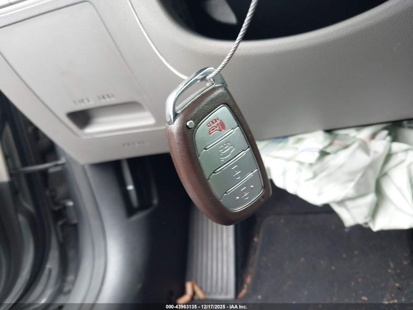 2017 Hyundai Sonata Hybrid Limited VIN: KMHE34L38HA067179 Lot: 43963135