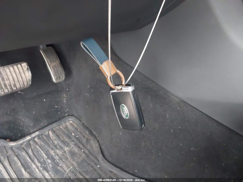 2021 Land Rover Range Rover Velar P250 R-Dynamic S VIN: SALYT2EX4MA325979 Lot: 43963149