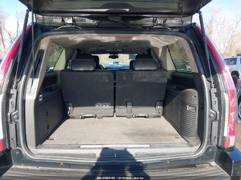 2011 GMC Yukon Xl 1500 Denali VIN: 1GKS2MEF1BR247859 Lot: 43963155