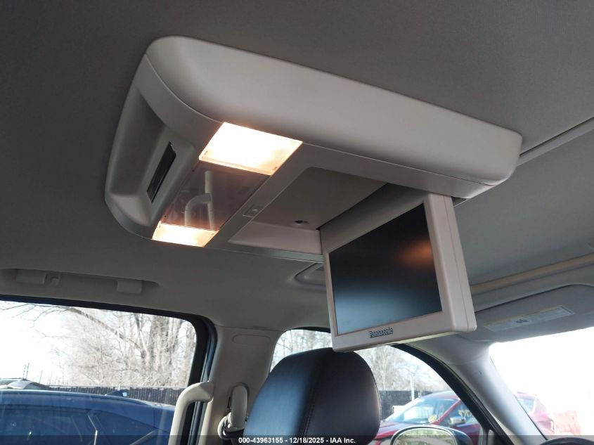 2011 GMC Yukon Xl 1500 Denali VIN: 1GKS2MEF1BR247859 Lot: 43963155