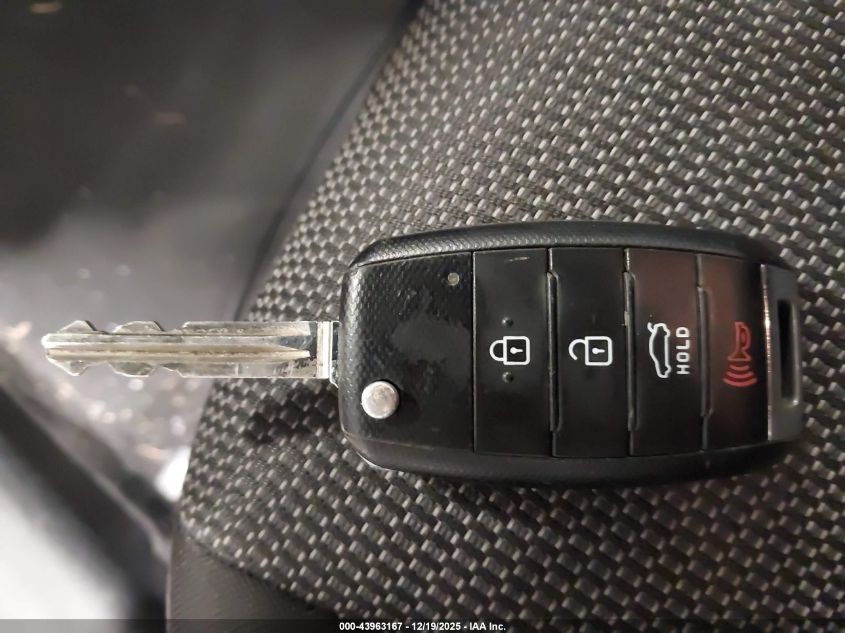 2017 Kia Forte Lx VIN: 3KPFK4A73HE090335 Lot: 43963167