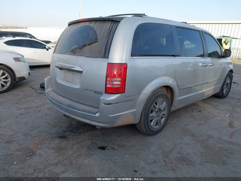 2010 Chrysler Town & Country Limited