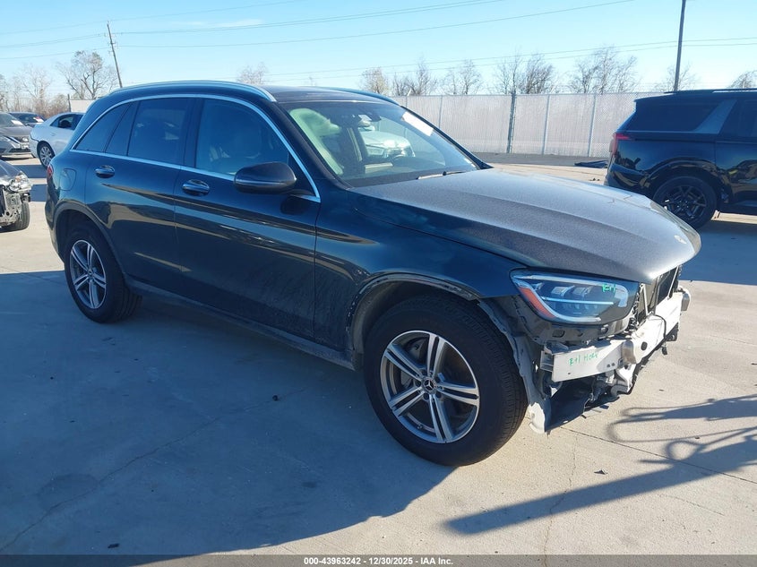2020 MERCEDES-BENZ GLC 300