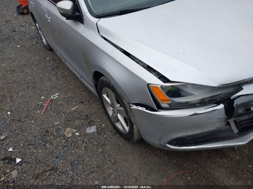2011 Volkswagen Jetta 2.0L Tdi VIN: 3VWLL7AJ6BM105983 Lot: 43963251