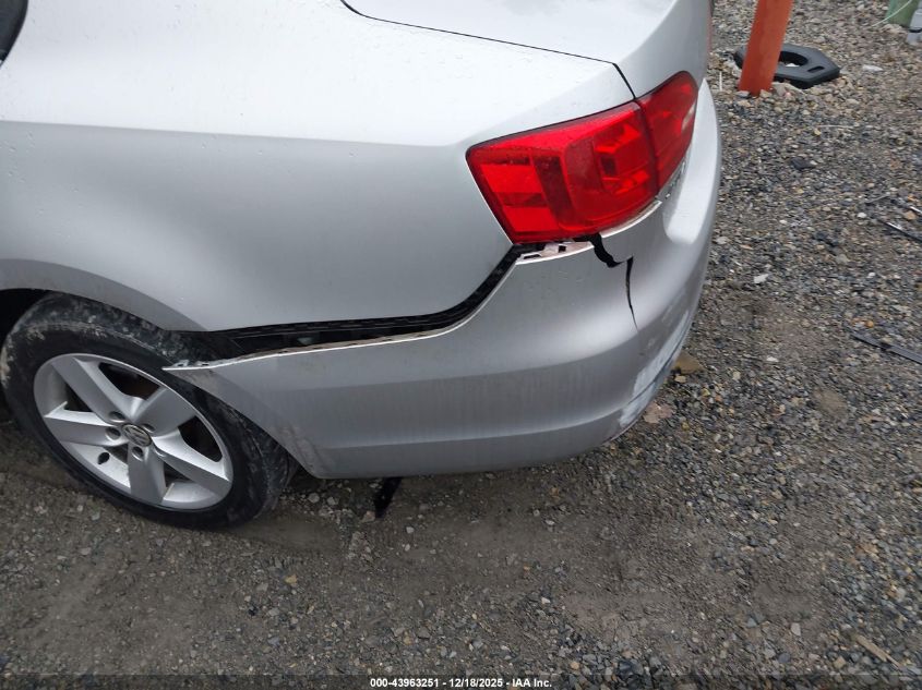 2011 Volkswagen Jetta 2.0L Tdi VIN: 3VWLL7AJ6BM105983 Lot: 43963251