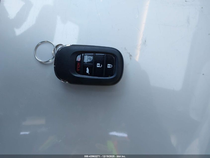 2026 Honda Hr-V Awd Ex-L VIN: 3CZRZ2H70TM713566 Lot: 43963271