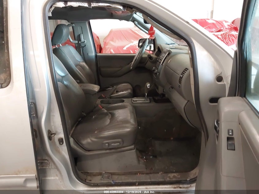 2010 Nissan Frontier Le