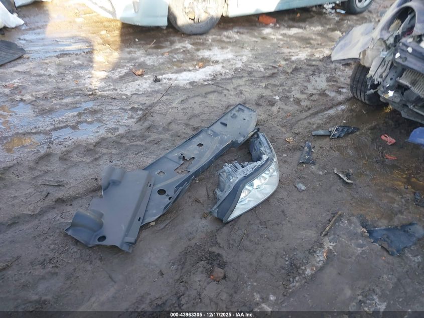 2006 Lincoln Town Car Signature Limited VIN: 1LNHM82V46Y649756 Lot: 43963305