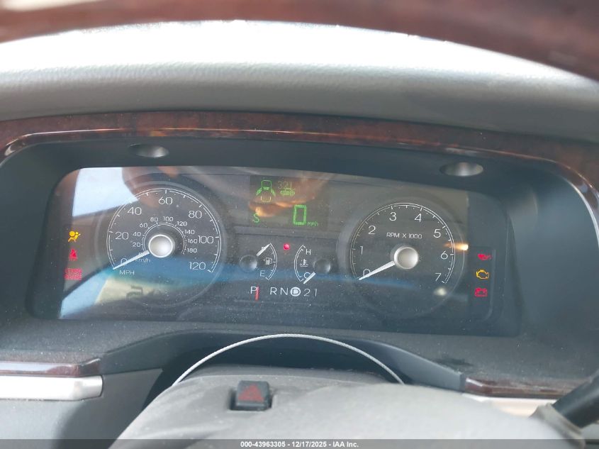 2006 Lincoln Town Car Signature Limited VIN: 1LNHM82V46Y649756 Lot: 43963305