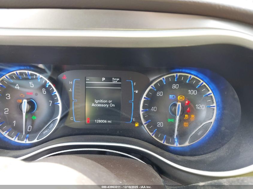 2017 Chrysler Pacifica Touring-L VIN: 2C4RC1BG6HR553137 Lot: 43963311