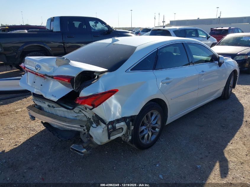 2022 Toyota Avalon Xle