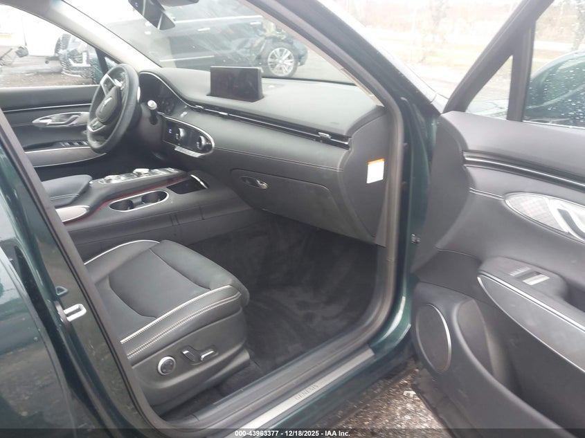 2024 Genesis Electrified GV70 - view 5