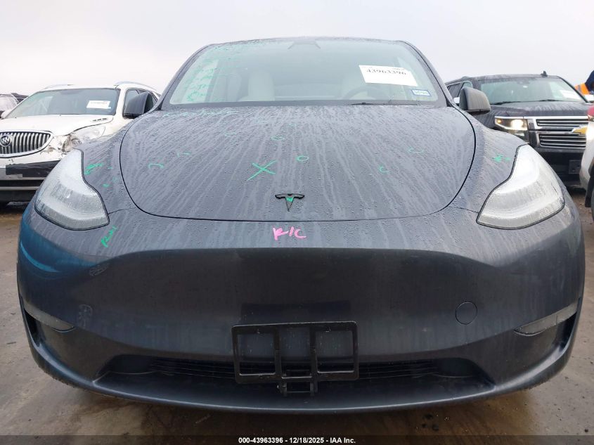 2023 Tesla Model Y Awd/Long Range Dual Motor All-Wheel Drive VIN: 7SAYGDEE2PF617330 Lot: 43963396