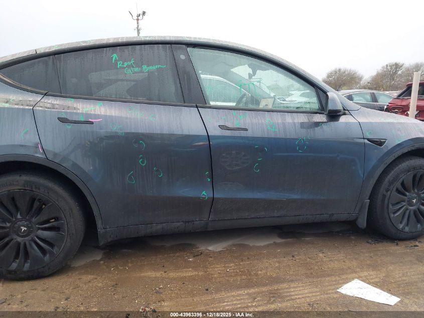 2023 Tesla Model Y Awd/Long Range Dual Motor All-Wheel Drive VIN: 7SAYGDEE2PF617330 Lot: 43963396