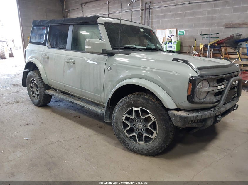 FORD BRONCO OUTER BANKS