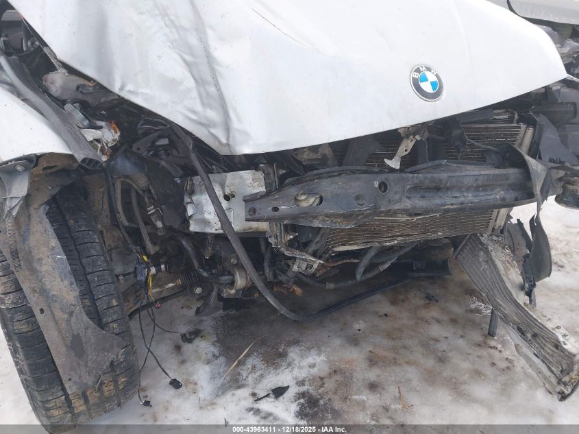 2015 BMW X1 xDrive28I VIN: WBAVL1C55FVY31500 Lot: 43963411