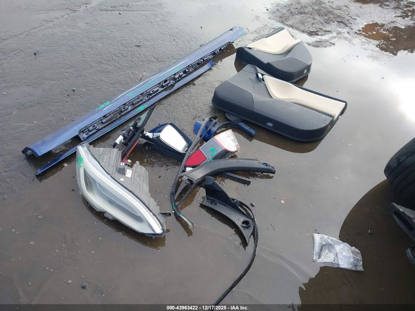 2017 Tesla Model S 100D/60D/75D/90D/P100D VIN: 5YJSA1E2XHF202430 Lot: 43963422