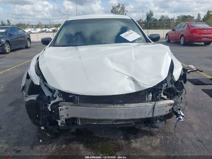 2017 Nissan Altima 2.5 Sr VIN: 1N4AL3AP8HC274801 Lot: 43963452