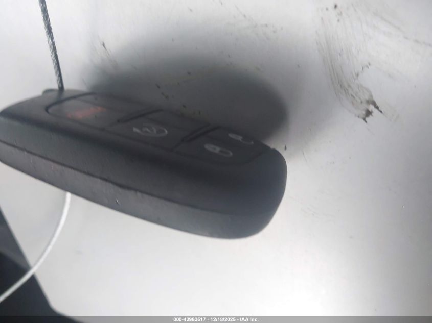 2017 Jeep Renegade Limited 4X4 VIN: ZACCJBDB6HPF76876 Lot: 43963517