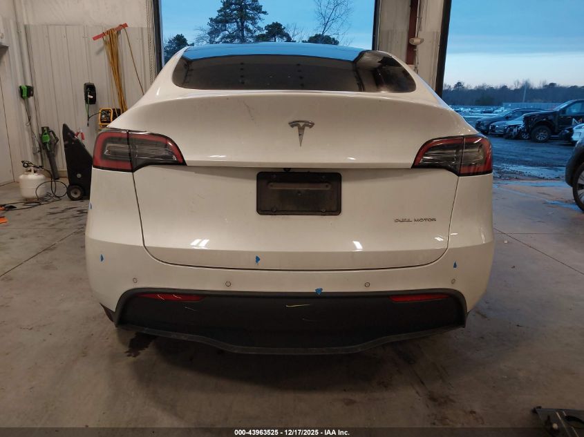 2022 Tesla Model Y Long Range Dual Motor All-Wheel Drive VIN: 7SAYGDEE3NF435942 Lot: 43963525