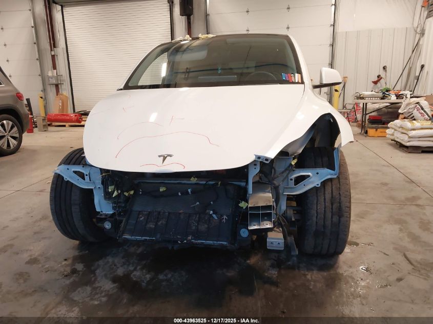 2022 Tesla Model Y Long Range Dual Motor All-Wheel Drive VIN: 7SAYGDEE3NF435942 Lot: 43963525