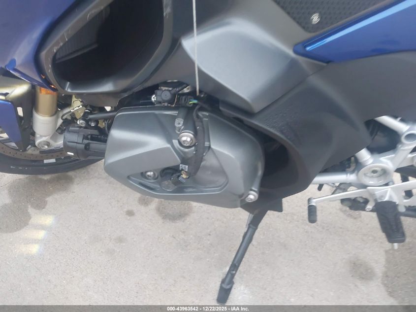 2024 BMW R 1250 Rt VIN: WB10L0307R6J04561 Lot: 43963542