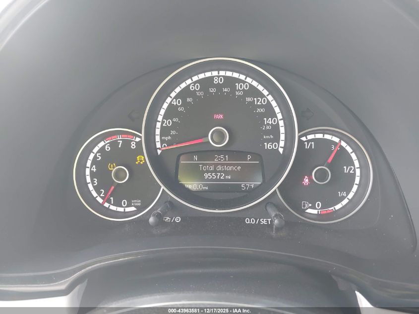 2015 Volkswagen Beetle 1.8T Classic VIN: 3VWF17AT3FM603262 Lot: 43963581