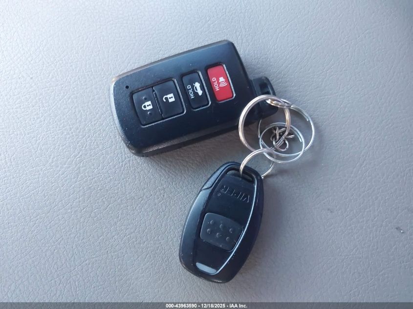 2015 Toyota Camry Xle VIN: 4T4BF1FKXFR512082 Lot: 43963590