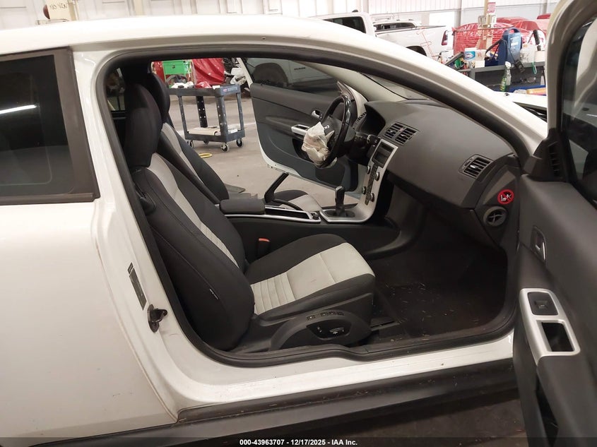 2012 Volvo C30 2.5 T5 White Lot 111043963707 Vin YV1672MK4C2280702