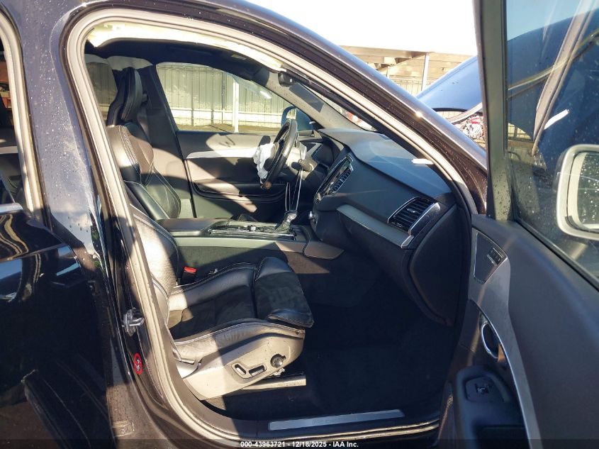 2017 Volvo Xc90 T6 R-Design VIN: YV4A22PM4H1182890 Lot: 43963721