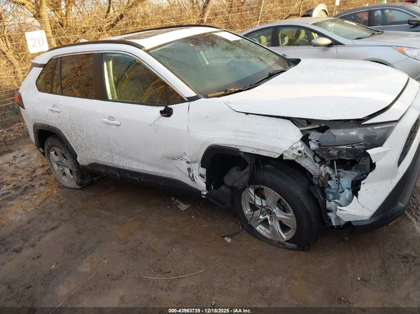 2021 Toyota Rav4 Xle VIN: 2T3P1RFV8MC256201 Lot: 43963739