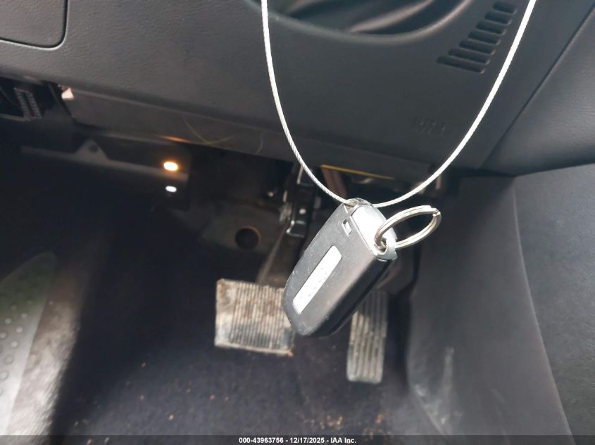 2017 Jeep Cherokee Limited 4X4 VIN: 1C4PJMDS5HW668562 Lot: 43963756