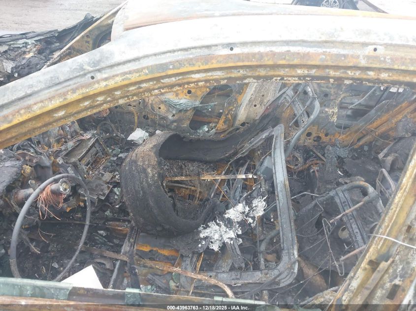 2000 Acura Tl 3.2 VIN: 19UUA5667YA040641 Lot: 43963763