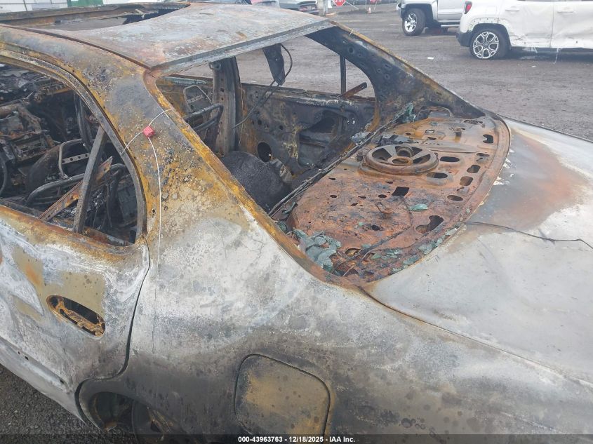 2000 Acura Tl 3.2 VIN: 19UUA5667YA040641 Lot: 43963763