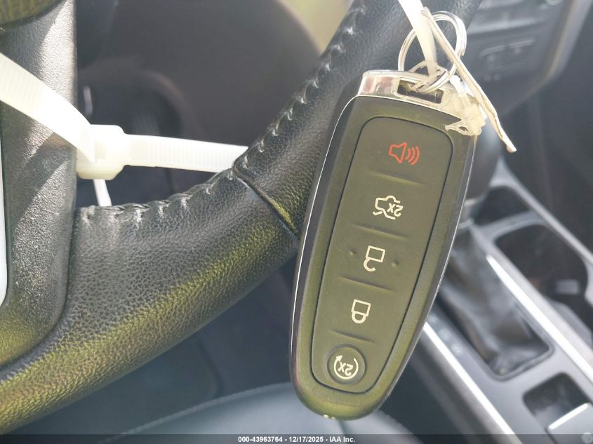 2019 Ford Escape Sel VIN: 1FMCU0HD8KUC57231 Lot: 43963764