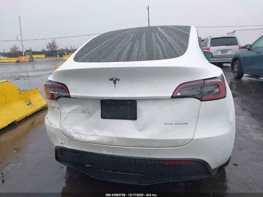 2021 Tesla Model Y Long Range Dual Motor All-Wheel Drive VIN: 5YJYGDEE4MF214863 Lot: 43963796