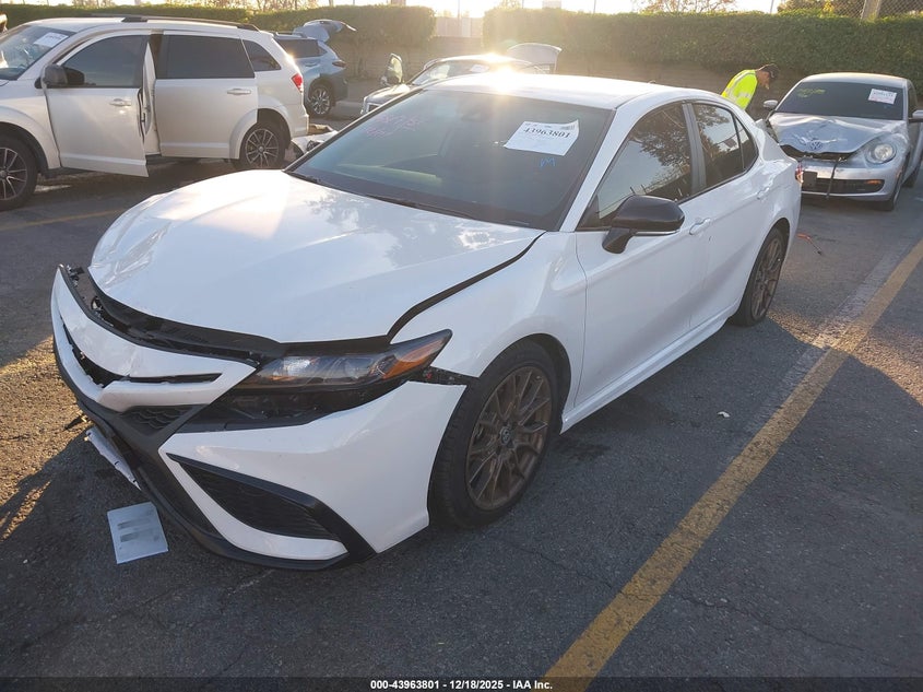 2024 Toyota Camry Hybrid Se Nightshade