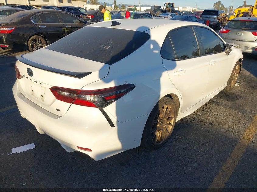 2024 Toyota Camry Hybrid Se Nightshade