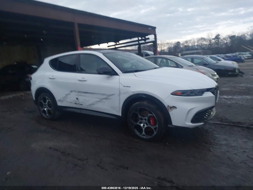 2024 Alfa Romeo Tonale Veloce Eawd