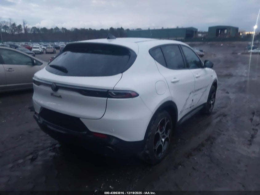 2024 Alfa Romeo Tonale Veloce Eawd