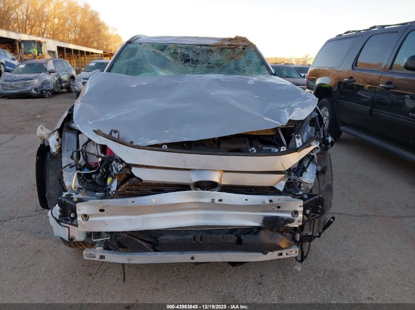 2025 Toyota Rav4 Hybrid Xle VIN: JTMRWRFVXSJ071586 Lot: 43963845