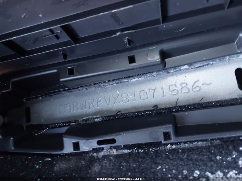 2025 Toyota Rav4 Hybrid Xle VIN: JTMRWRFVXSJ071586 Lot: 43963845