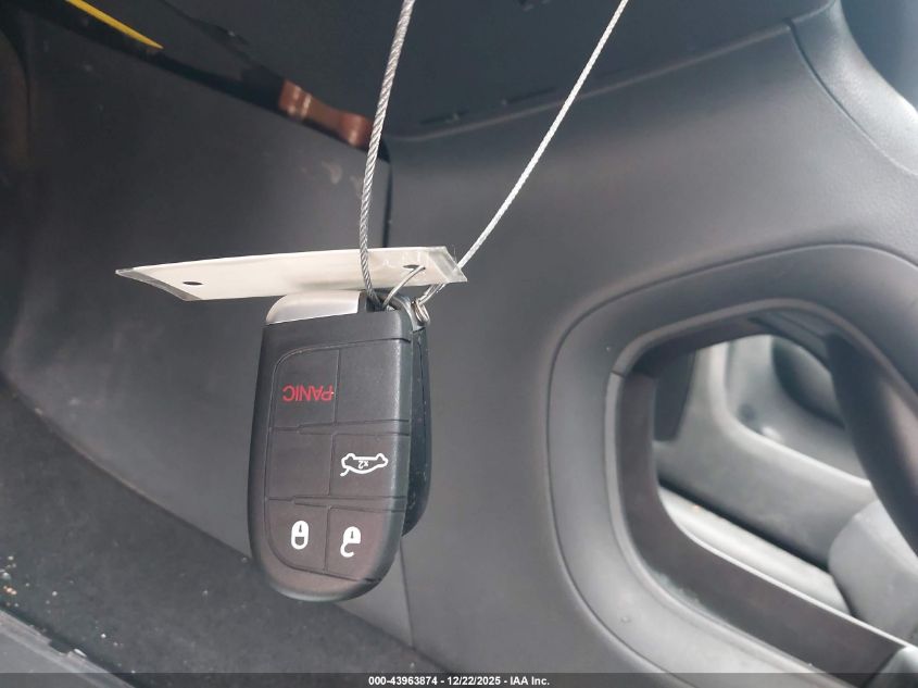 2015 Chrysler 200 Limited VIN: 1C3CCCAB6FN708372 Lot: 43963874