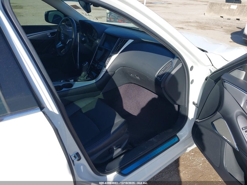 2021 Infiniti Q50 Luxe