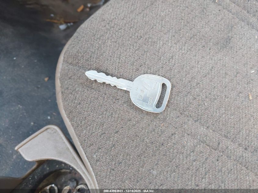 2001 Chevrolet S-10 VIN: 1GCCS14W618224226 Lot: 43963931